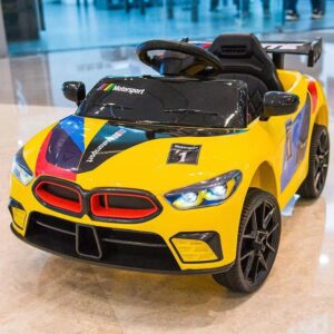 BMW M8 Vang
